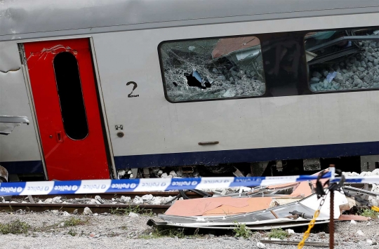 Kondisi mengenaskan kecelakaan dua kereta di Belgia