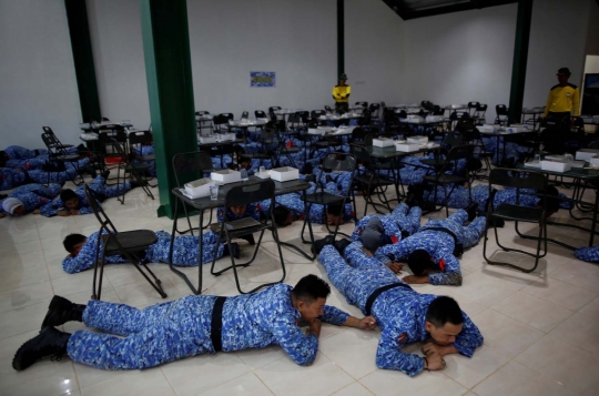 Mengintip kerasnya latihan peserta Bela Negara di Bogor