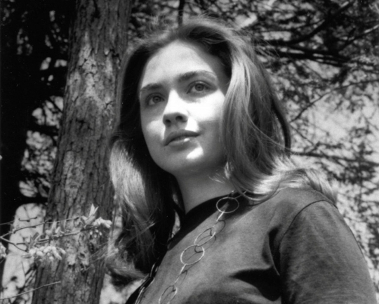 Ini foto-foto cantik Hillary Clinton waktu masih muda