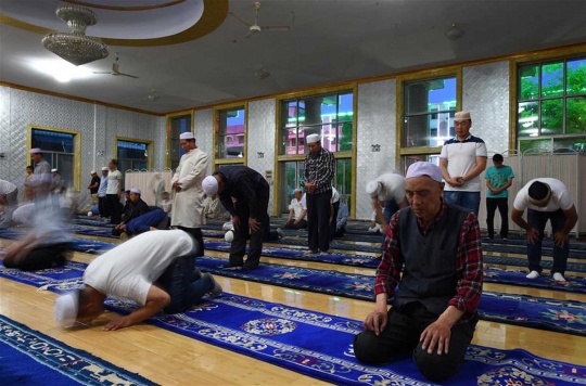 Menengok kekhusyukan muslim di China laksanakan tarawih