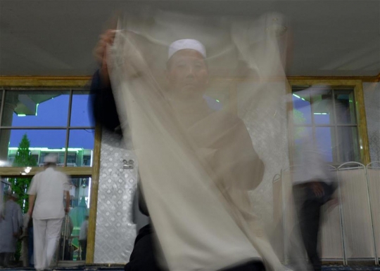 Menengok kekhusyukan muslim di China laksanakan tarawih