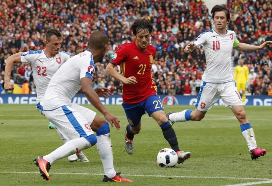 Aksi gol semata wayang Pique selamatkan muka La Furia Roja