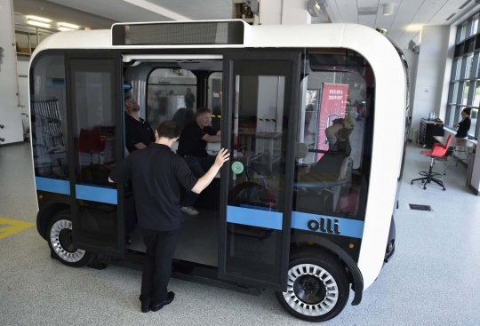 Canggihnya Olli si minibus pintar tanpa pengemudi