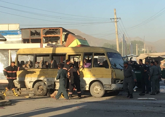 Suasana bom bunuh diri di Kabul yang tewaskan 14 orang