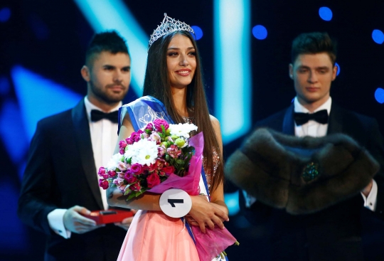 Cantiknya Miss Belarusia 2016 Polina Borodacheva