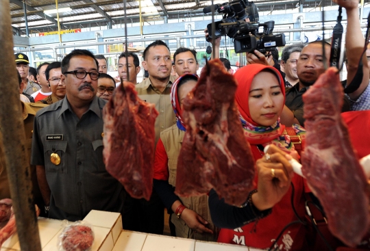 Rano Karno dan BPOM sidak Pasar Modern BSD