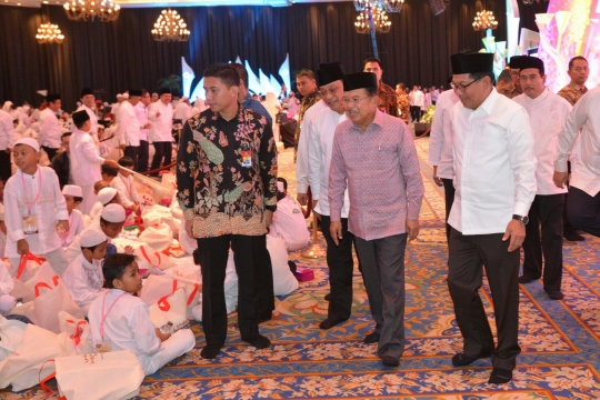 Jusuf Kalla buka puasa bersama 3.500 anak yatim di JCC