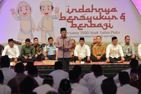 Jusuf Kalla buka puasa bersama 3.500 anak yatim di JCC