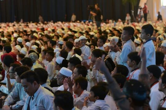 Jusuf Kalla buka puasa bersama 3.500 anak yatim di JCC