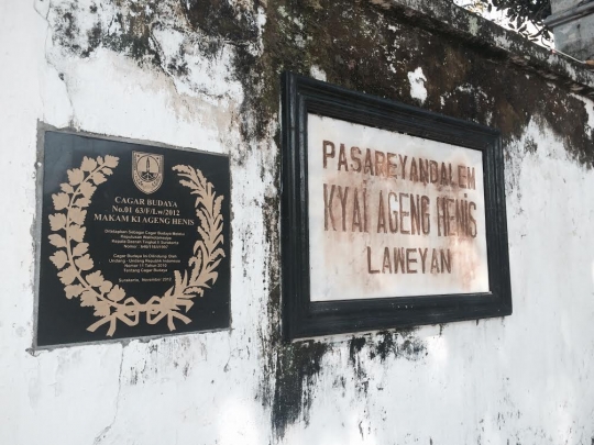 Mengunjungi masjid berkonstruksi mirip Pura dan tertua di Solo