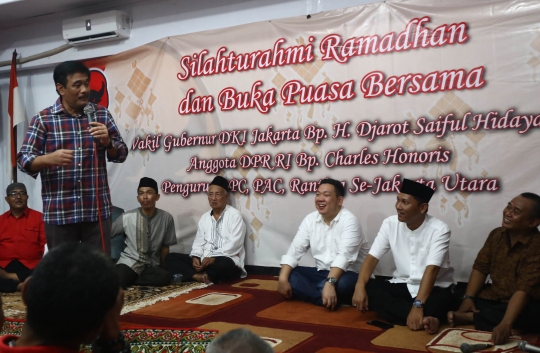 Wagub Djarot hadiri buka bersama di Kantor DPC PDIP Jakut