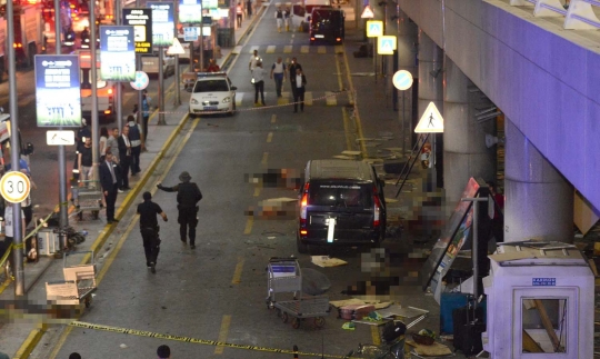 Suasana mencekam Bandara Istanbul usai serangan bom bunuh diri