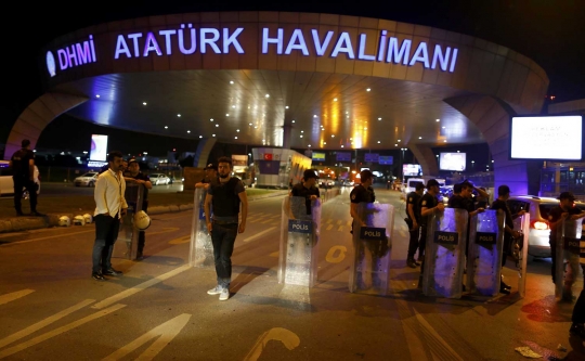 Usai penyerangan bom, pengamanan bandara Istanbul berlapis