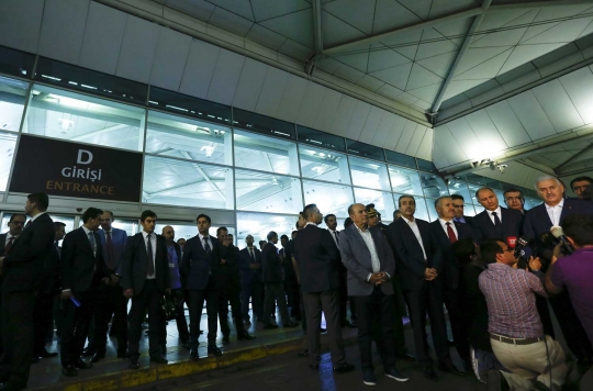 Usai penyerangan bom, pengamanan bandara Istanbul berlapis