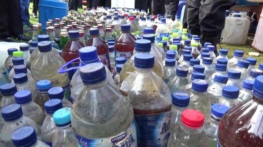 Ribuan liter miras berbagai jenis dimusnahkan di Solo