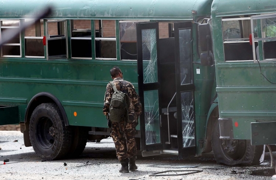 Bom hantam rombongan bus akpol Afghanistan, 27 tewas