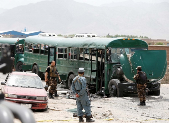 Bom hantam rombongan bus akpol Afghanistan, 27 tewas