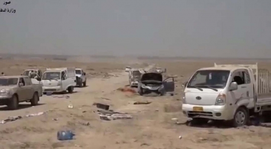 Aksi serangan udara militer Irak bombardir konvoi militan ISIS