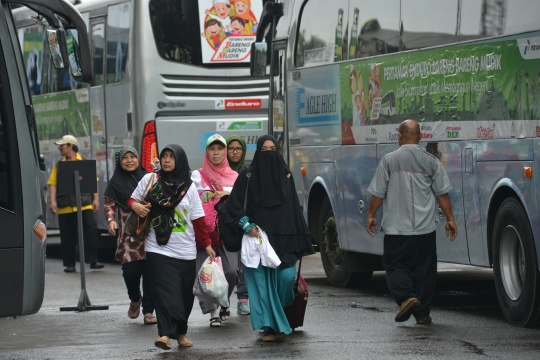 Pertamina berangkatkan 4.900 pemudik ke kota di Jawa dan Sumatera