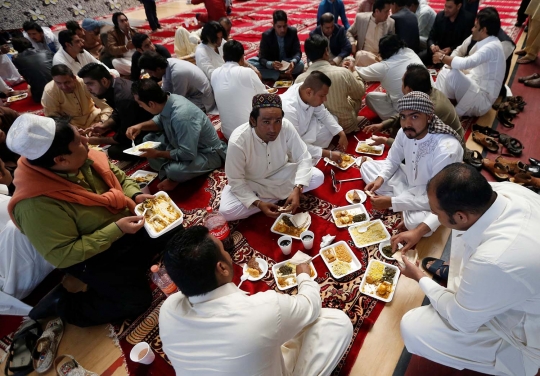 Potret kekeluargaan minoritas muslim Meksiko rayakan Idul Fitri