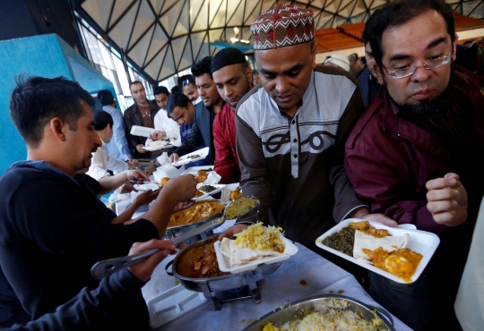 Potret kekeluargaan minoritas muslim Meksiko rayakan Idul Fitri