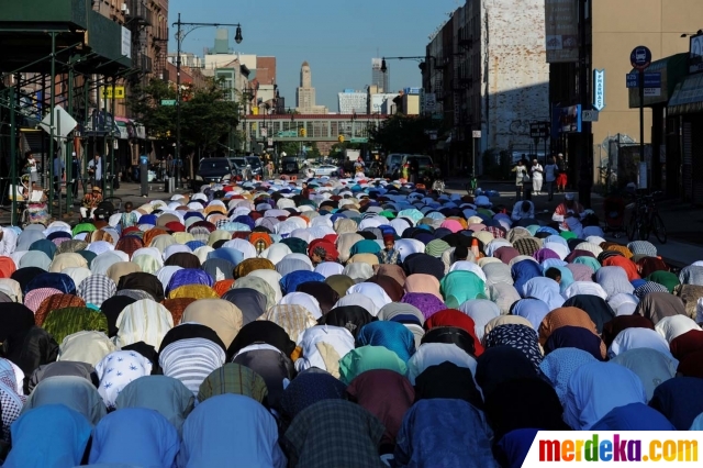 Foto : Penampakan muslim AS padati jalanan New York untuk 