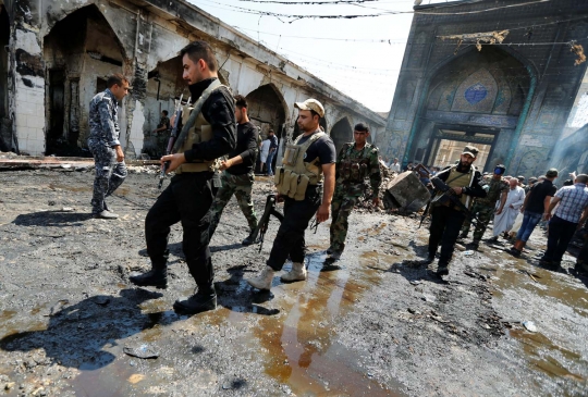 Porak-poranda masjid di Irak dihantam bom, 30 tewas