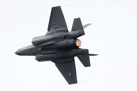 Ini wujud F-35B Lightning II, jet siluman paling mematikan