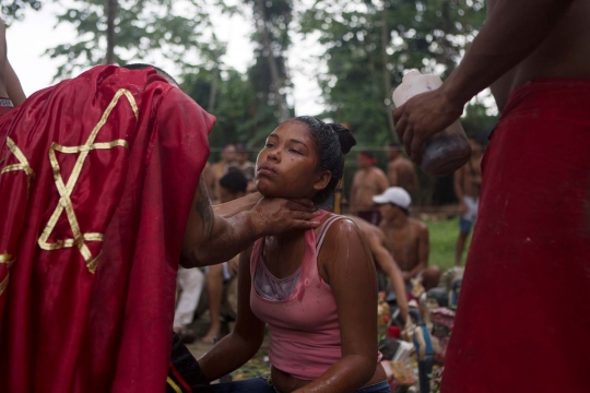 Intip ritual keagamaan penuh mistis di tengah hutan Venezuela