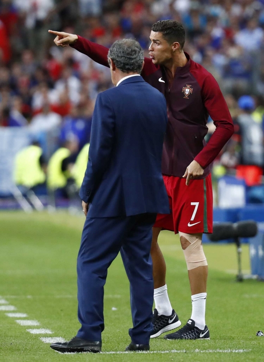 Aksi Ronaldo saat jadi asisten pelatih dadakan