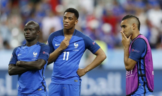 Wajah-wajah sedih para pemain Prancis usai ditekuk Portugal