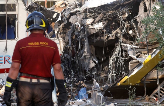 Parahnya kecelakaan maut 2 kereta di Italia hingga tewaskan 20 orang