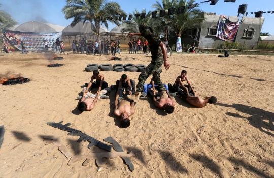 Aksi anak-anak Palestina berjibaku ikut latihan militer Jihad Islam
