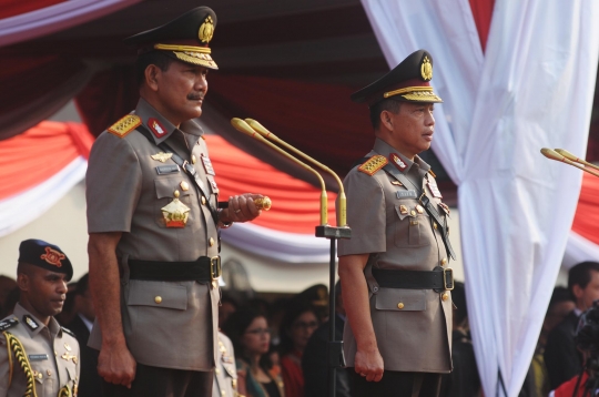 Momen saat Jenderal Tito Karnavian terima tongkat komando Kapolri