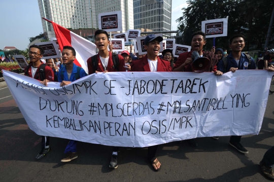 OSIS se-Jabodetabek gelar aksi anti-bullying di Bundaran HI