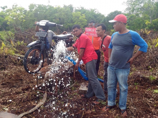 Inovatif, sepeda motor ini disulap untuk padamkan kebakaran hutan