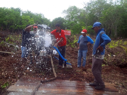 Inovatif, sepeda motor ini disulap untuk padamkan kebakaran hutan