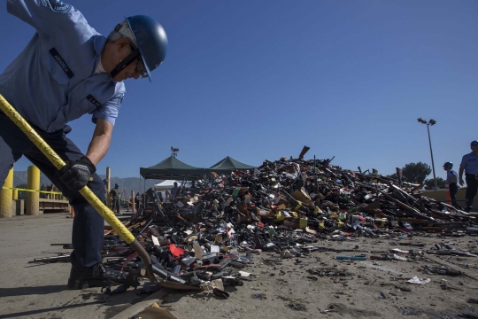 Rekor, polisi Los Angeles musnahkan 7.044 pucuk senjata api