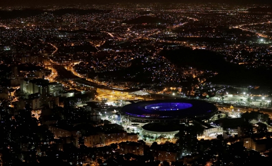 Memantau situasi Rio de Janeiro dari udara jelang Olimpiade 2016