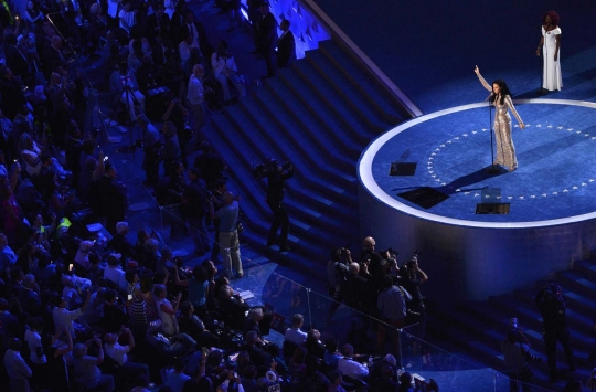 Katy Perry gebrak panggung Konvensi Nasional Partai Demokrat