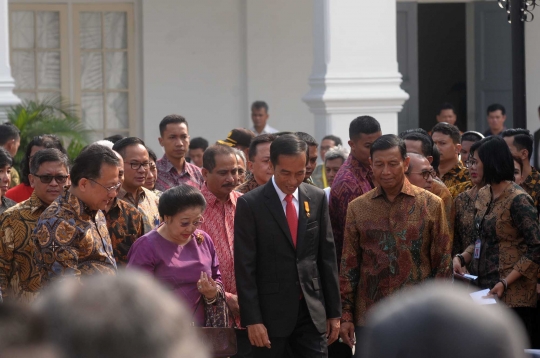 Buka pameran Goresan Juang Kemerdekaan, Jokowi melukis di kanvas