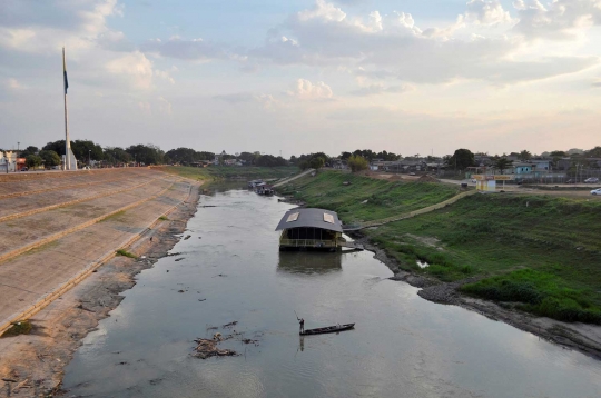 El Nino bikin sungai di Brasil ini hampir kering