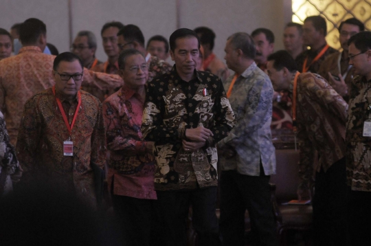 Diapit sejumlah menteri, Jokowi pimpin Rakornas TPID