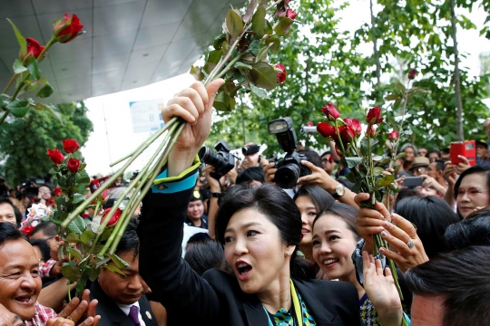 Dukungan banjiri Yingluck Shinawatra saat diadili di Mahkamah Agung