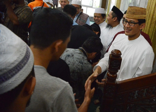 Jumatan di Masjid Baitul Mughni, Sandiago Uno banjir dukungan