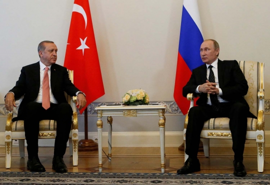 Keakraban Putin dan Erdogan setelah kembali damai