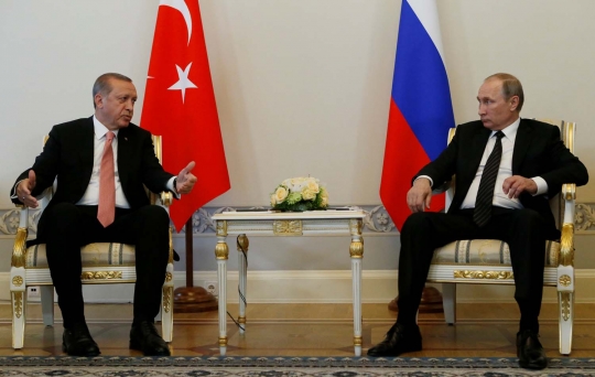 Keakraban Putin dan Erdogan setelah kembali damai