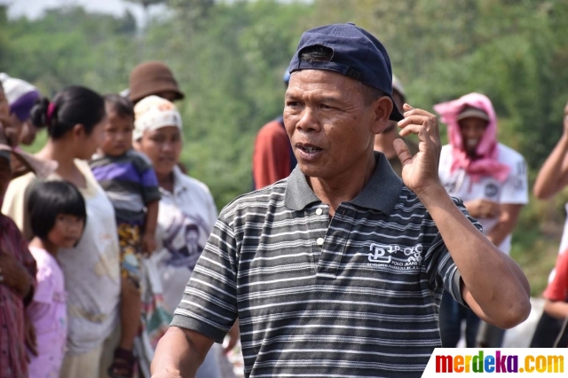 Foto : Aksi mulia Bripka Seladi bagikan uang dari Ketua 