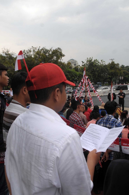 Aksi ke-124 jemaat GKI Yasmin dan HKBP gelar ibadah di depan Istana