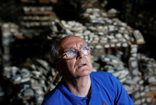 Kakek 79 tahun ini hobi koleksi banyak batu hingga penuhi rumah
